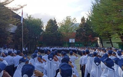 PELAKSANAAN APEL HARI KEMERDEKAAN INDONESIA YANG KE-77